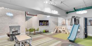 900 Biscayne Boulevard Gallery 18