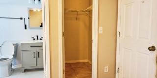 614 Florence Street Gallery 13