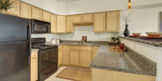 Park Plaza II Apartment Homes Gallery 4