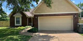 7703 Crystal Brook Gallery 15