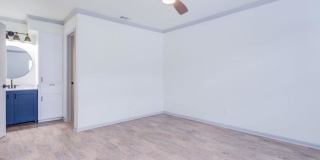 200 E 4th St Gallery 6