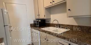 Central Roseville: 2 Bedroom 1 Bathroom Single Level, Large Living Room Central Heat and Air Updated Kitchen and Bathrooms Gallery 6