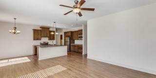 Andover Schools - 4 bedroom 3 bath Gallery 4