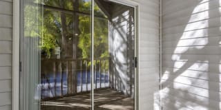 Hub at 934 Apartments Gallery 17