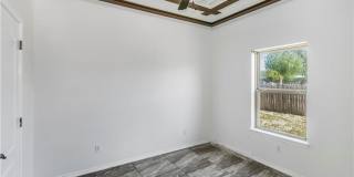 1607 El Sauz Street Gallery 7