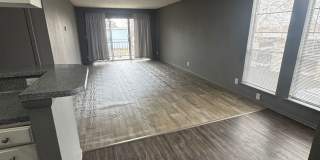 2405 E. 55th Pl. Unit 18 Gallery 1