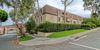 Newly Remodeled, Bright & Airy End Unit Condo in the beautiful "Villa Florenza" Complex in the heart of Malaga Cove & Just Mins to Hollywood Rviera & Beach! Gallery 1