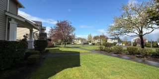 DuPont 2365 SF 3 bedroom plus loft home. Gallery 32