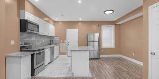 3 bedroom 1.5 bathroom in Central Park Heights - Poor Credit Considered Gallery 1