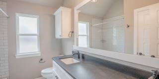 Prime Location! New build, 4 bed/ 2 bath! Gallery 14