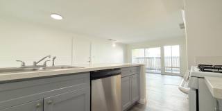 Updated 2Bed/ 2Bath in Canoga Park Gallery 18
