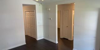 Room in 3 Bedroom Home at Tennyson Dr Gallery 11