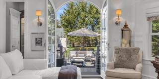 310 Worthington Avenue Gallery 22