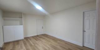 Single Story Senior Home 55+ community- Newly Remodeled- Ready To Move In. Gallery 12