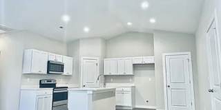 1613 E Redstem Ct Gallery 1