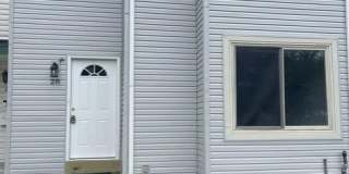 28 CANDLEWICK Court Gallery 1