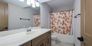 4 bedroom, 3 bathroom Home Gallery 25