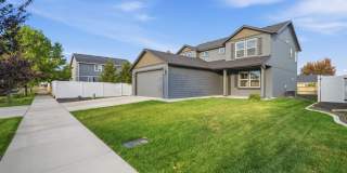 Spacious 4BR/3BA Home for Rent in Airway Heights Gallery 1