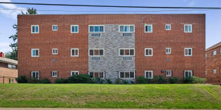 Gross Street Gallery 72