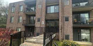 27 OAKRIDGE Drive unit: Second Floor Gallery 1