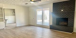 Gorgeous! Completely Remodeled 3/2/2 in Bayless with Washer/Dryer and Fridge! Gallery 11