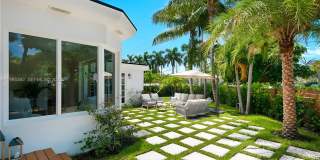 2575 Pine Tree Dr Gallery 29