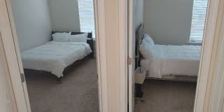 Room in 5 Bedroom Home at Green Birch Dr Gallery 17