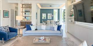 ** YOU WANT LUXURY AT ITS FINEST**ABSOLUTELY STUNNING ENTERTAINMENT 4\5 MOORINGS HOME ** Gallery 52