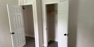 3 BR/1BA | Newly Renovated Cottage| Cove security system| Fully fenced backyard Gallery 20