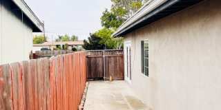 Mid Century Bungalow in prime Clairemont location! Gallery 23