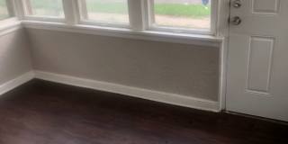 3 Bedroom, 1 Bath House Available with Private Yard Gallery 3