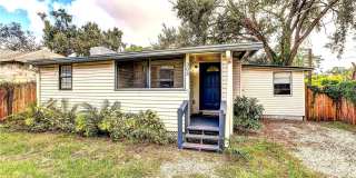 Cozy, Cute 3 bedroom 1 bath Gallery 1