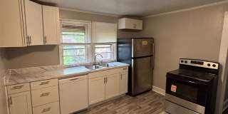 Spacious 2 Bed House - Waiting for you to Call HOME! DEPOSIT-FREE Renting option thru OBLIGO! Deposit Alternative available. Gallery 1