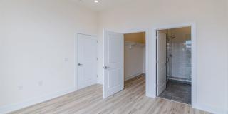 Luxury Northern Liberties Condo Gallery 14