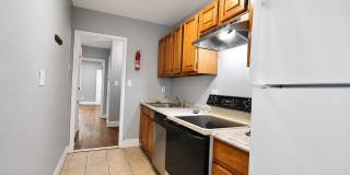 1329 ORREN NE Gallery 15