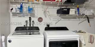 1074 Bluewood Ter Gallery 27