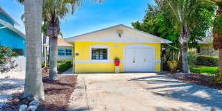 Waterfront 3BR/2BA Home – Walk to Beach + Boat Lift – $500 Off! Gallery 1