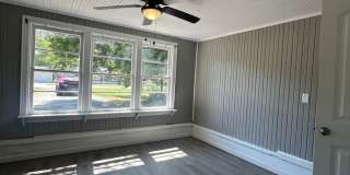 Completely remodeled 3-bedroom 2 full bathroom on over an acre lot Gallery 7