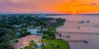 901 SE Riverside Drive Gallery 7