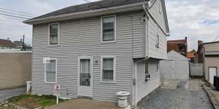 3 bedroom 1 bath single family house Gallery 1