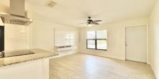 2445 East Burr Oak Court Gallery 15