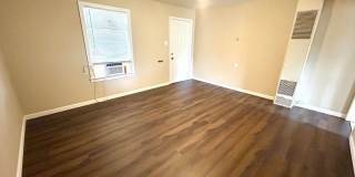 *MOVE IN SPECIAL* Pet-Friendly 2-Bedroom House with Large Fenced Backyard! Gallery 11