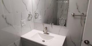 700-8 N MARSHALL Street Gallery 19