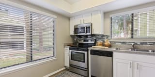 Verandahs at Hunt Club Gallery 48