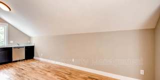 2822 Josephine St Gallery 6