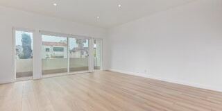 11925 Mayfield Avenue Gallery 7