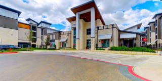 OXLY Apartments Gallery 22