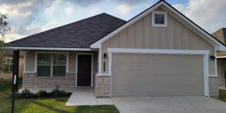 Brand New 3 bedroom / 2 bath home in Bonham Trace neighbor hood in North Bryan, Gallery 1