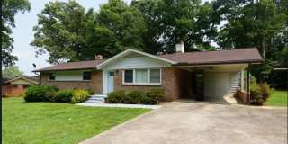 Comfortable 3 Bedroom Ranch with Carport & Lawn Care Included Gallery 1