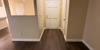 Charming 23BR/2BA Duplex Gallery 1